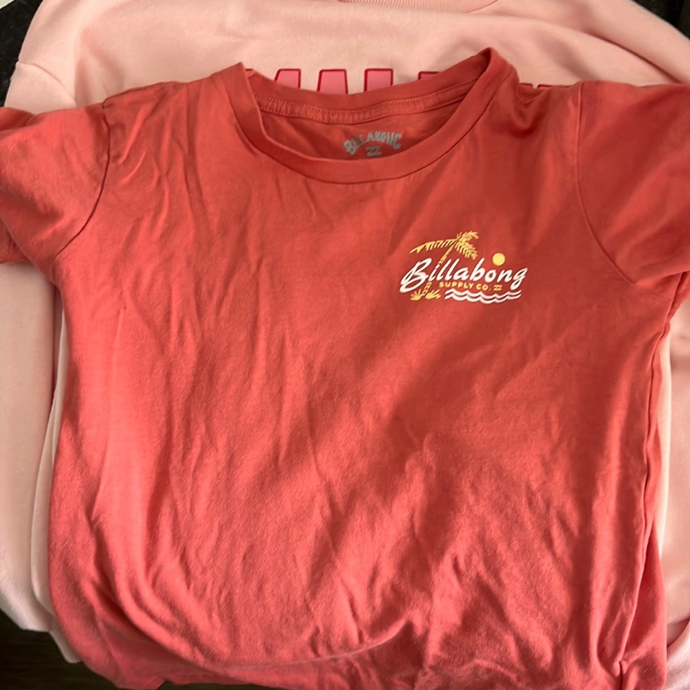 cute billabong tee